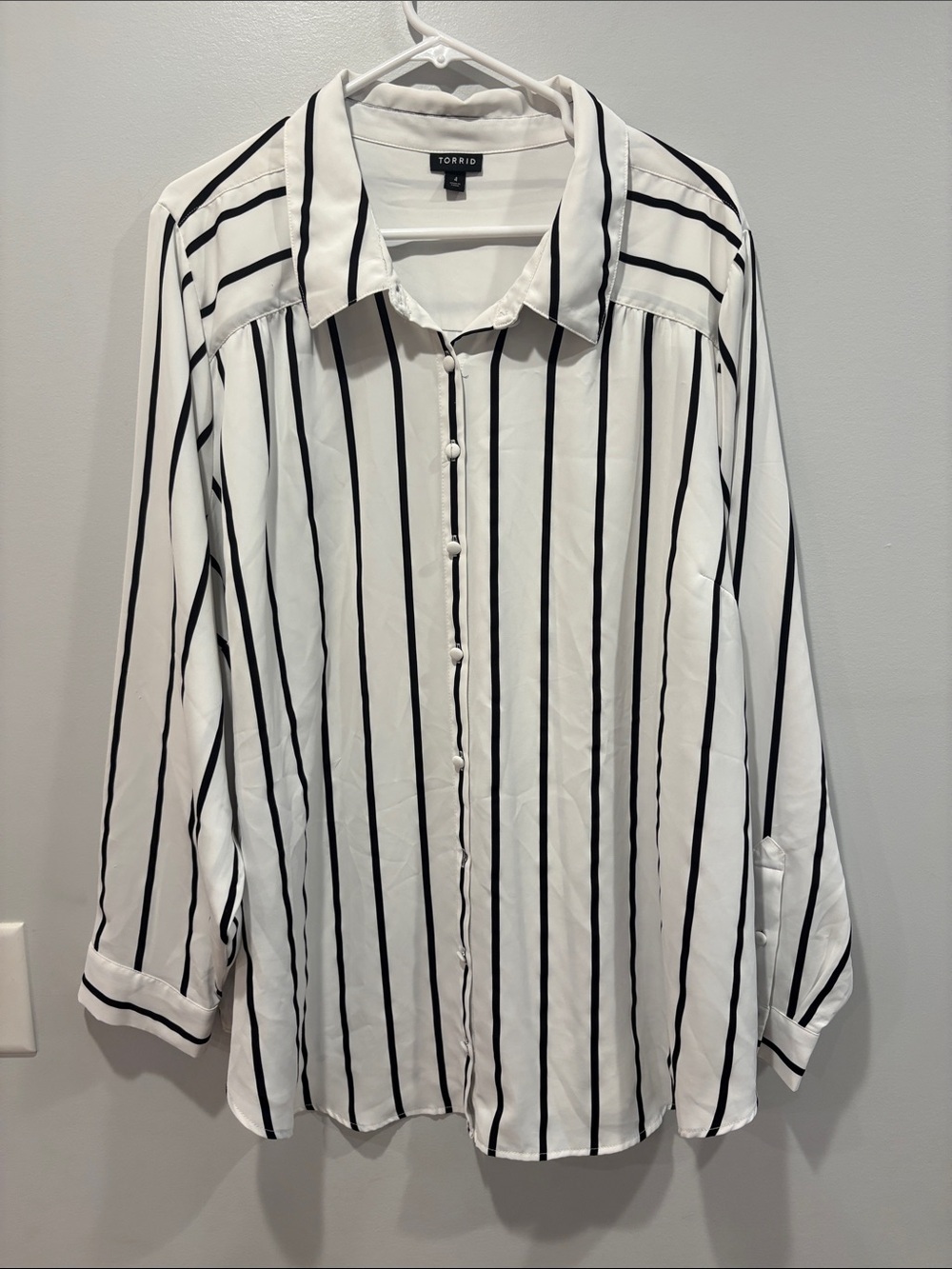 Torrid White Blouse with Black Vertical Stripes ptp 30 length 31
